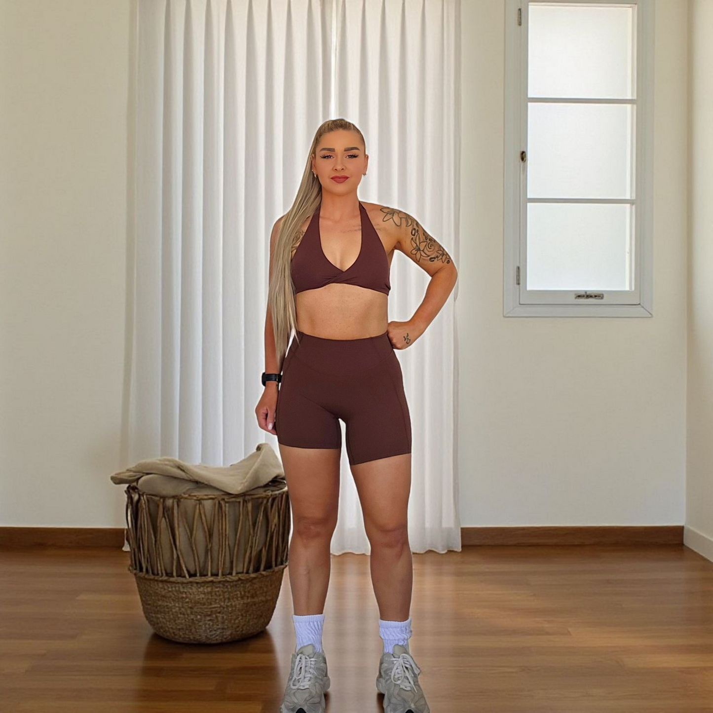 Self Love High-Waisted Mid Shorts in Coffee