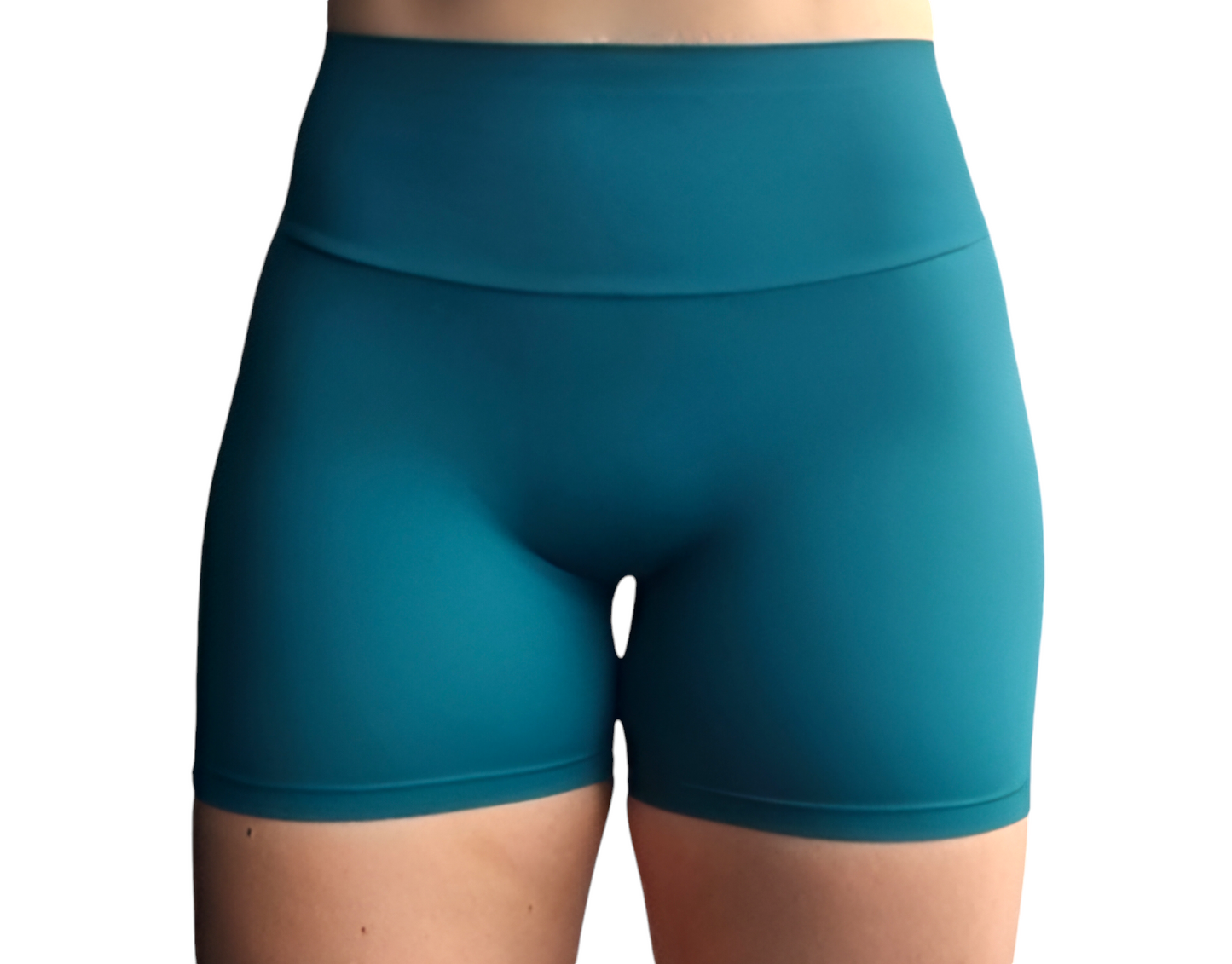Pocket Scrunch Booty Shorts in Green